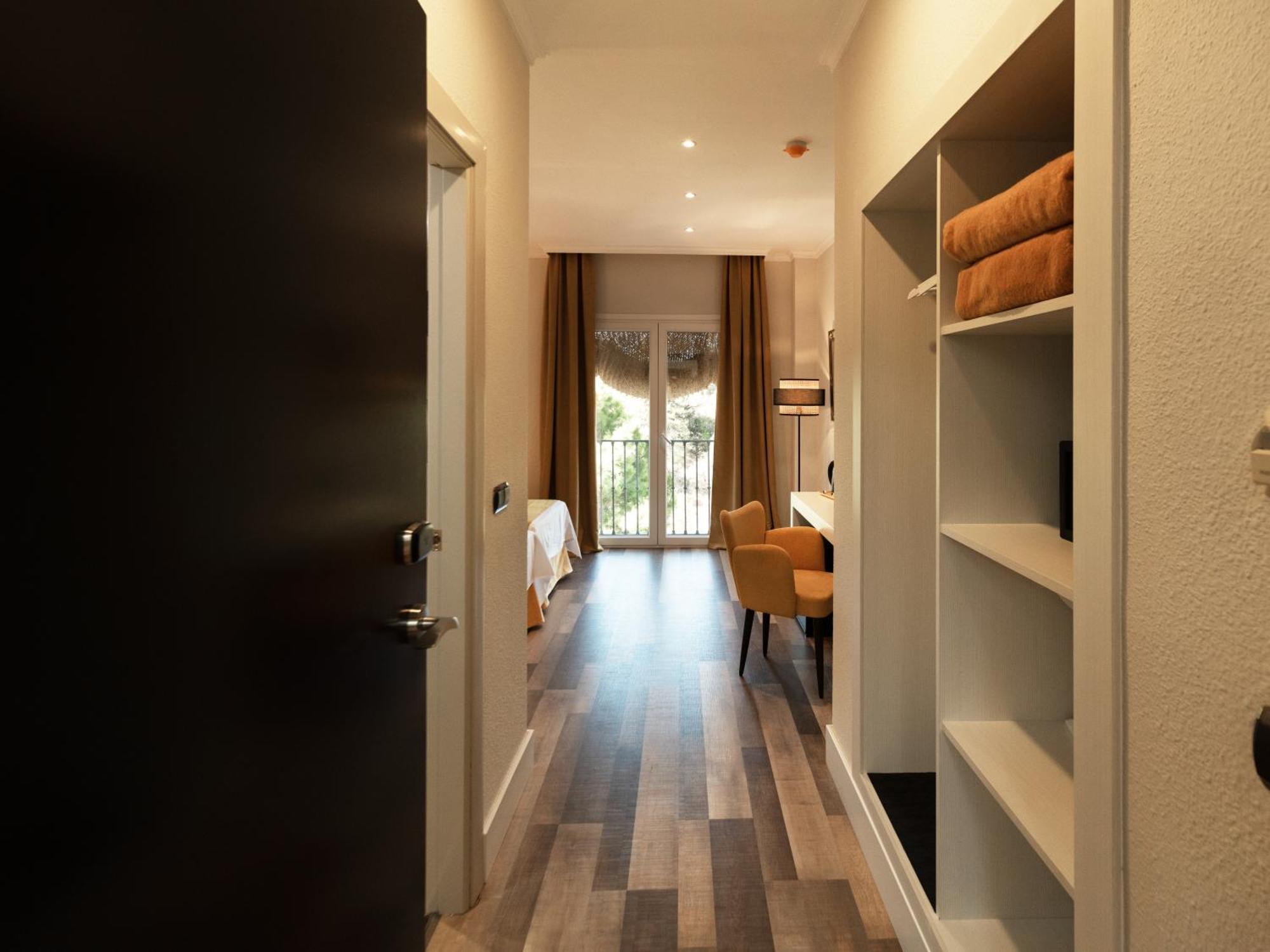 Hotel Altos De 이스탄 외부 사진