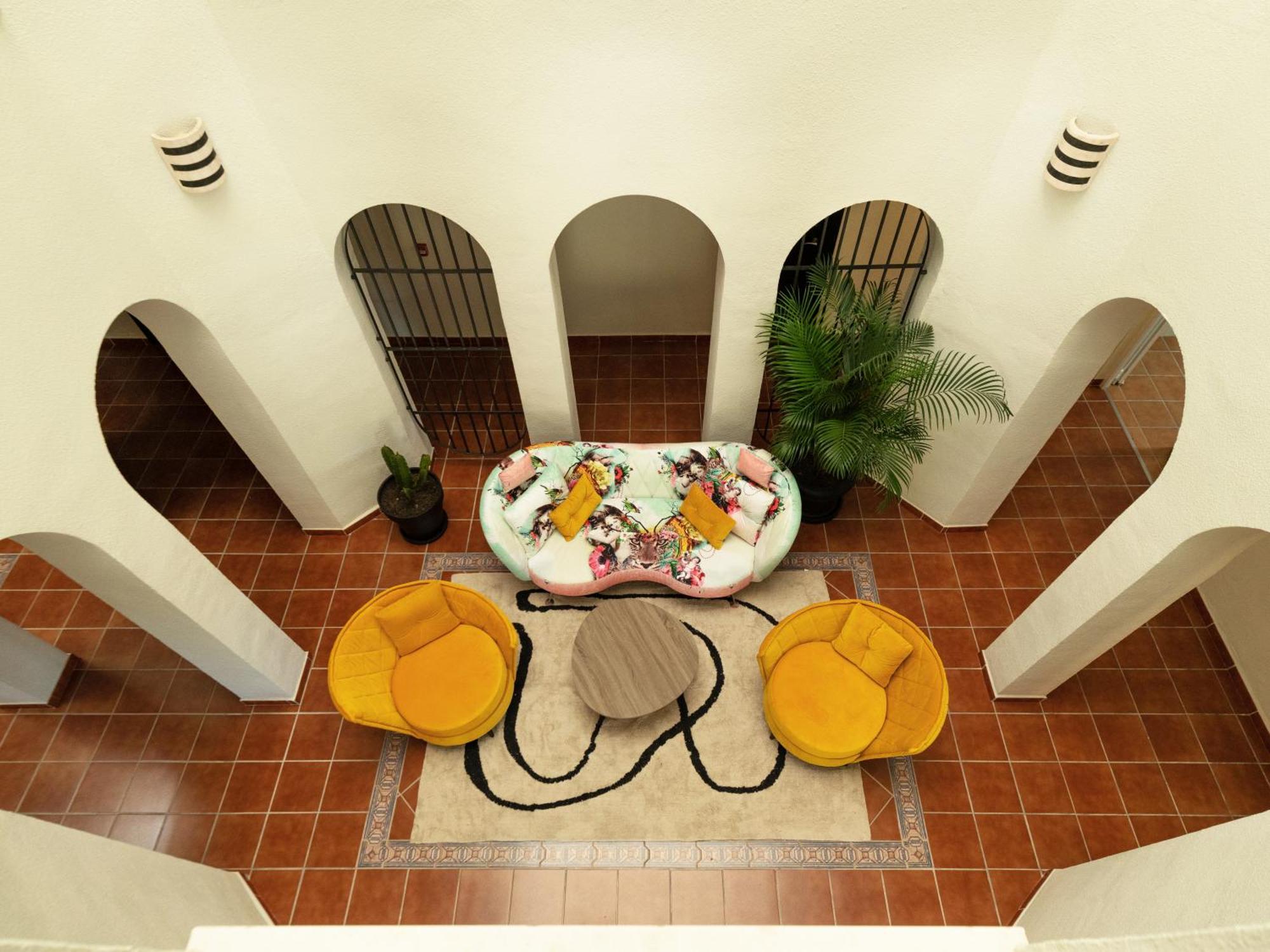 Hotel Altos De 이스탄 외부 사진