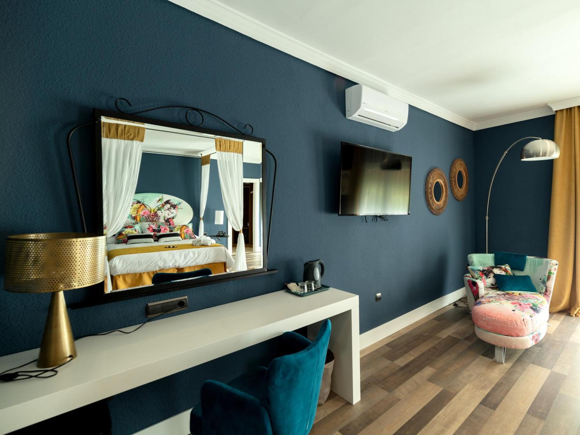 Hotel Altos De 이스탄 외부 사진