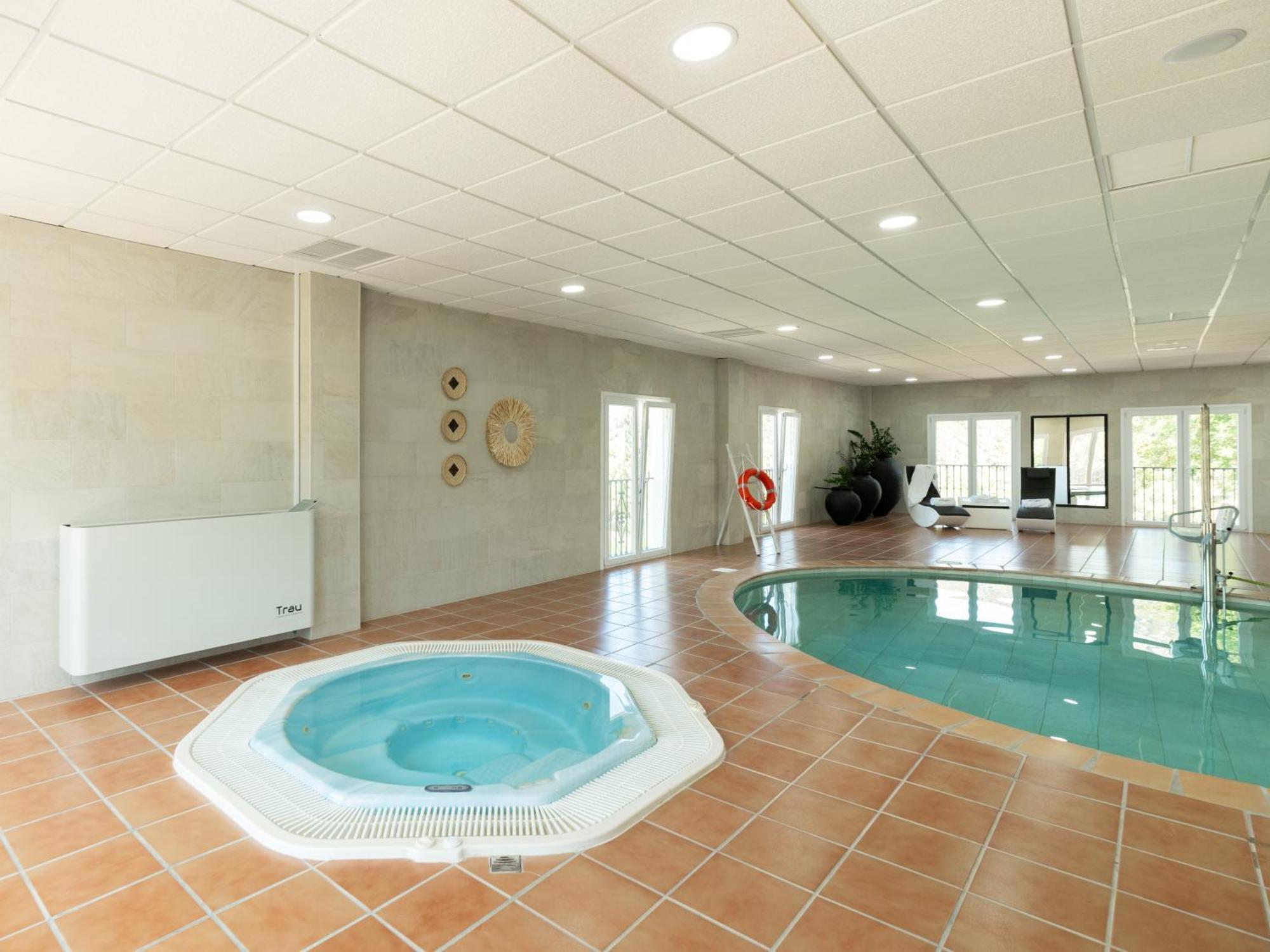 Hotel Altos De 이스탄 외부 사진